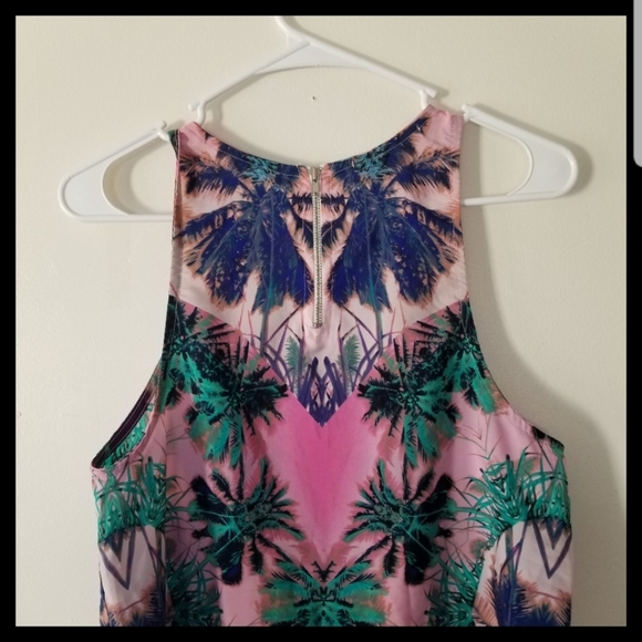 Wayf Ink Blot Palm Tree Tank Top Blouse Size Small - Picture 4 of 10